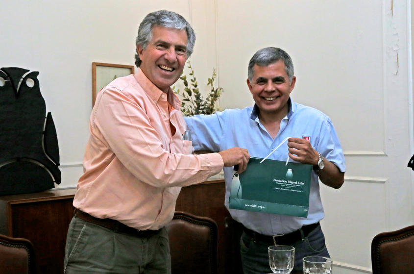 José Frías Silva, Presidente de Fundación Miguel Lillo y el Dr. Luis Ernesto Erazzu (INTA)