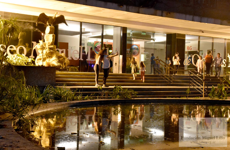 Entrada del Museo de Cs. Naturales Lillo en la Noche de los Museos 2017.