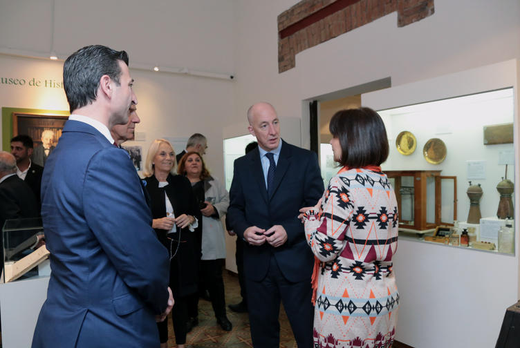 Visita del embajador del Reino Unido a Fundación Miguel Lillo. Fotos: Fundación Miguel Lillo (Jorge Araóz)