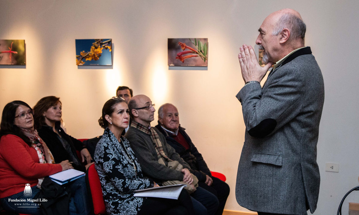 El Dr. Julio Saguir, Secretario de Gestión Pública y Planeamiento de la provincia, realizó la ponencia en el microcine de la Fundación Miguel Lillo