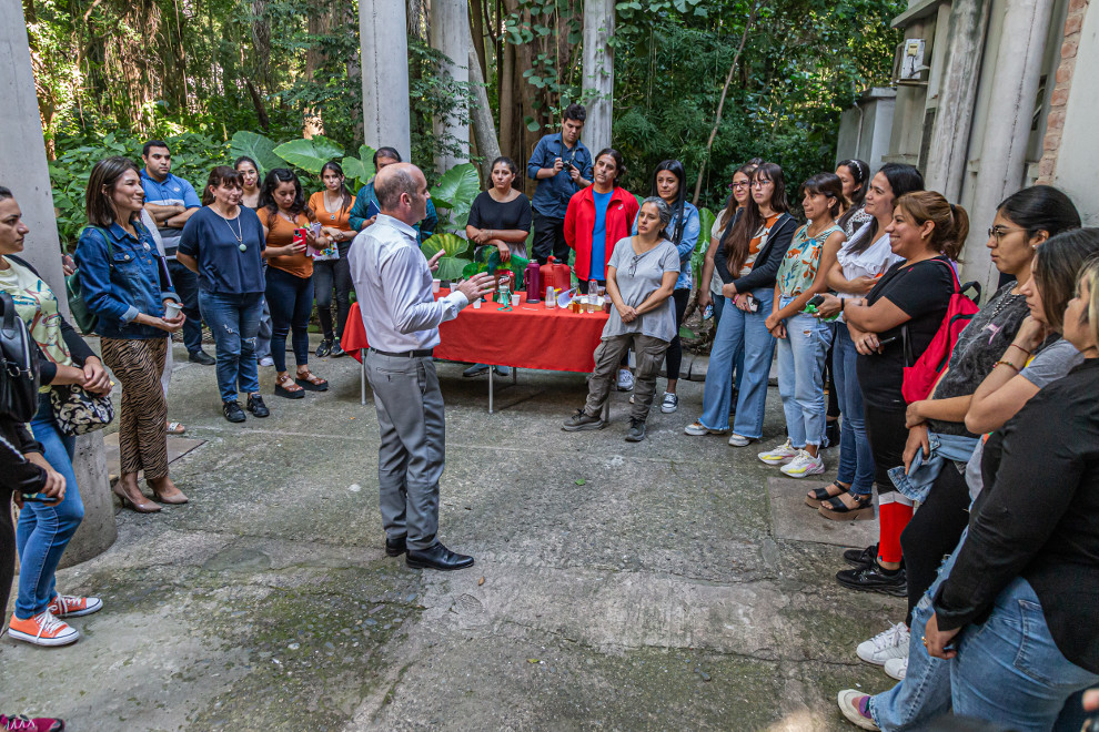 Docentes se capacitaron en Biodiversidad en el Jardín Botánico Lillo