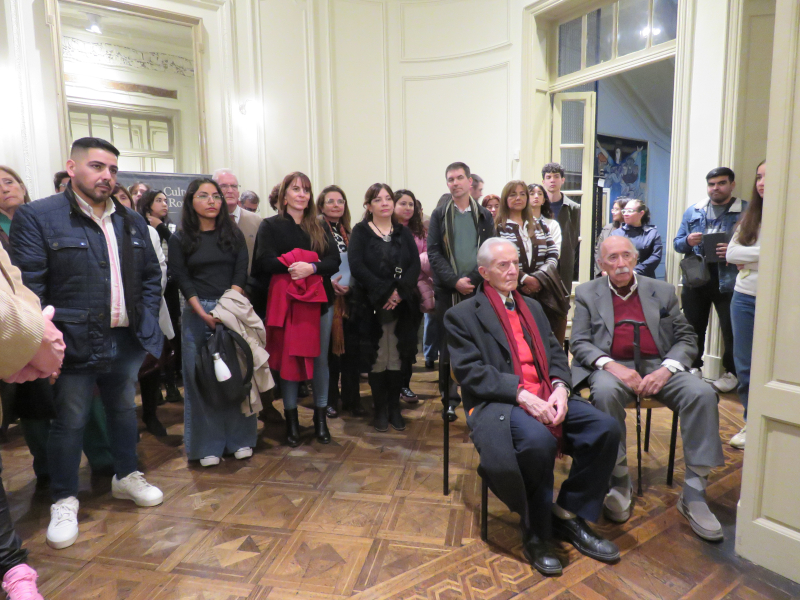 El Centro Cultural Rougés celebró sus 36 años con una muestra homenaje