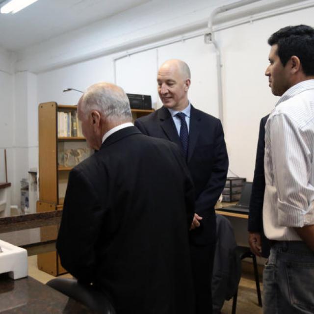 Visita del embajador del Reino Unido a Fundación Miguel Lillo. Fotos: Fundación Miguel Lillo (Jorge Araóz)