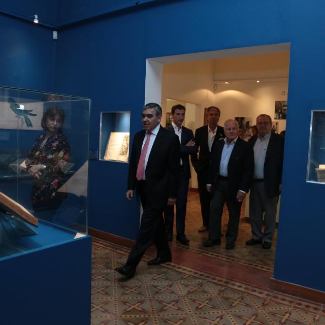 El intendente capitalino, Germán Alfaro, recorrió la Biblioteca, los Museos, el Jardín Botánico y la Colección Shipton de la FML.