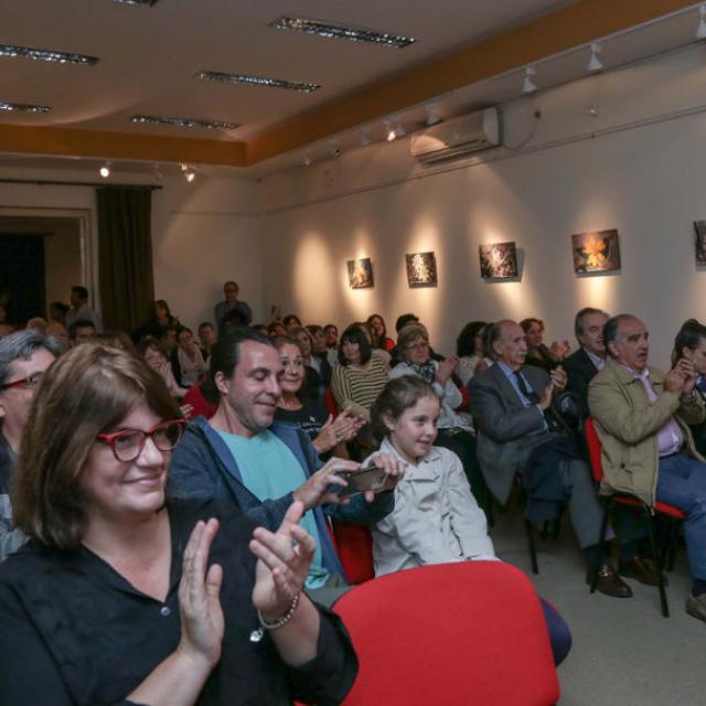 Hubo una gran presencia de público en la presentación.