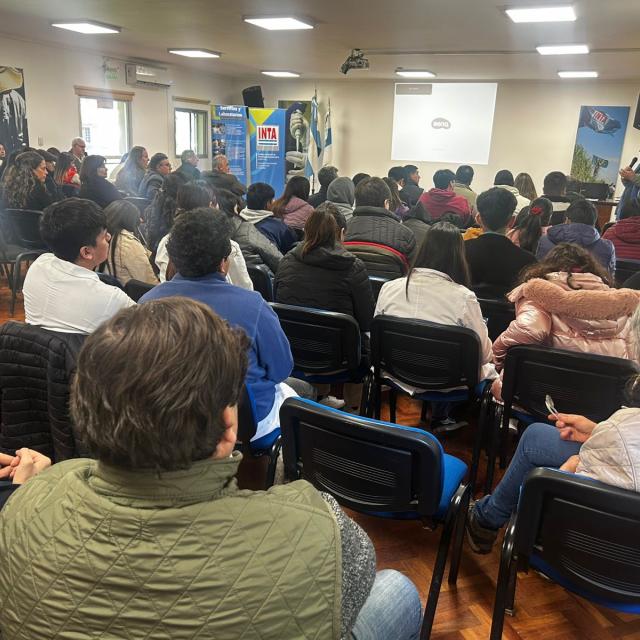 Exitosa jornada para promover el cultivo de quinoa en Tucumán