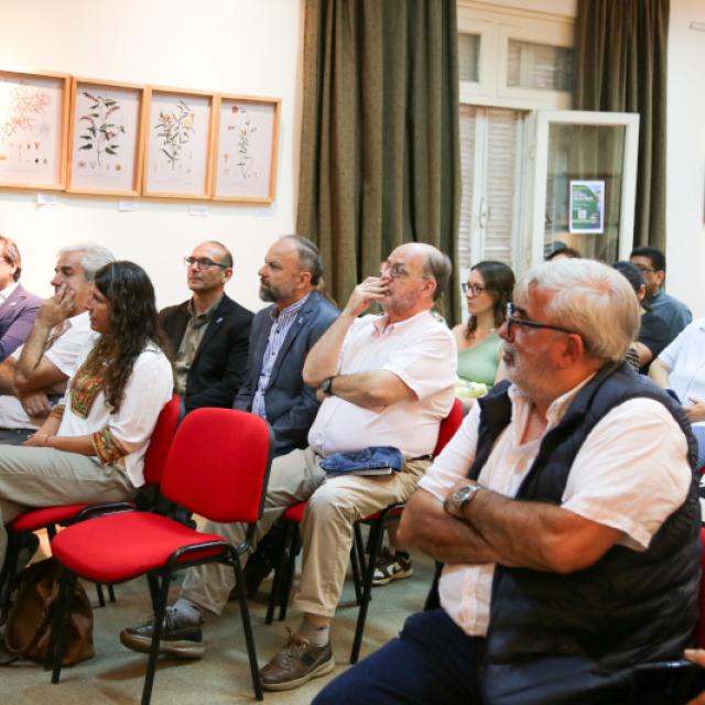 Un libro clave para conocer y cuidar la biodiversidad del Parque 9 de Julio