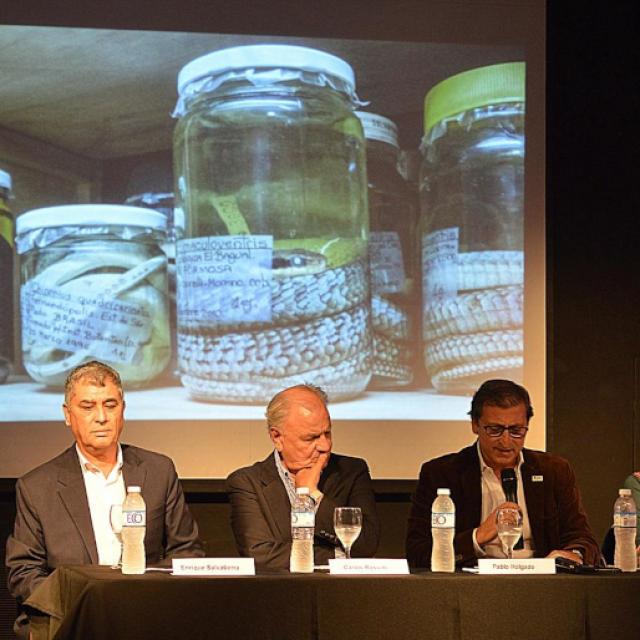 La FML transfirió libros de edición propia a la Casa de Tucumán de CABA, entre ellos, su mayor obra científica